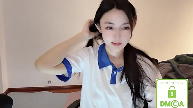 Snapshot of SarahYang chatting on 09/26/25, 05:55 SarahYang online show from 09/26/25, 05:55