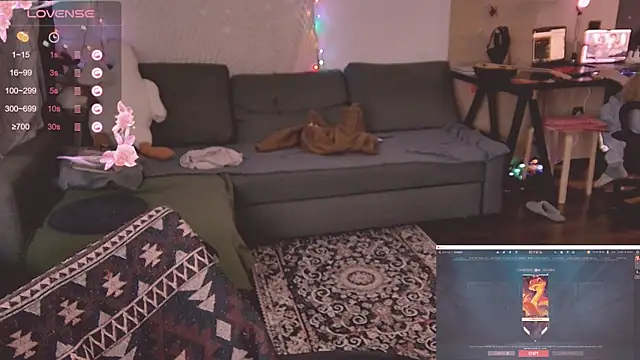 valorant girl online show from 03/03/25, 04:14