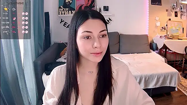 valorant girl online show from 03/10/26, 09:47