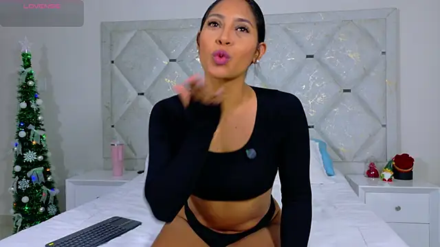 Anna risse online show from 12/05/25, 05:38