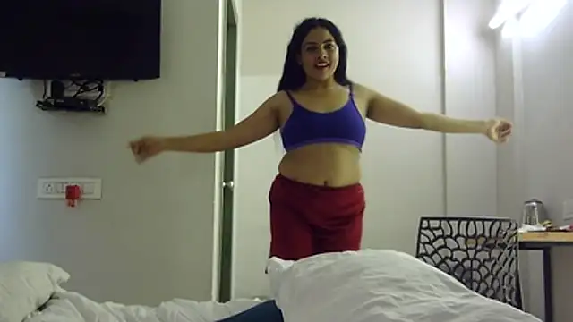 tripti2 online show from 03/18/26, 01:42