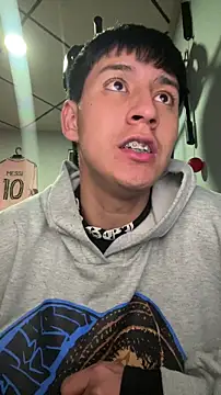 Stiven 017 online show from 02/05/26, 02:16