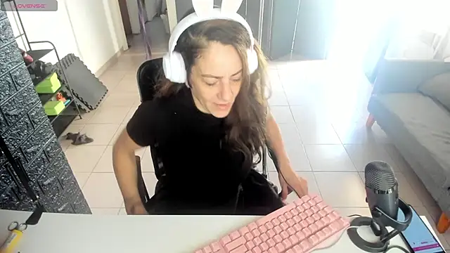 jessiburningheels online show from 03/17/25, 01:50