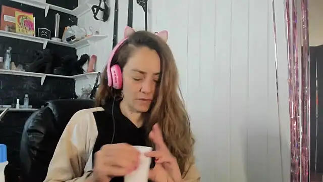 jessiburningheels online show from 11/14/25, 10:14