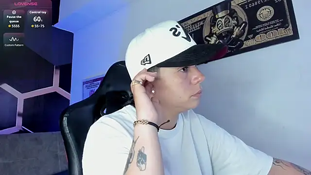 AbbySmiitth  online show from 10/18/25, 07:14