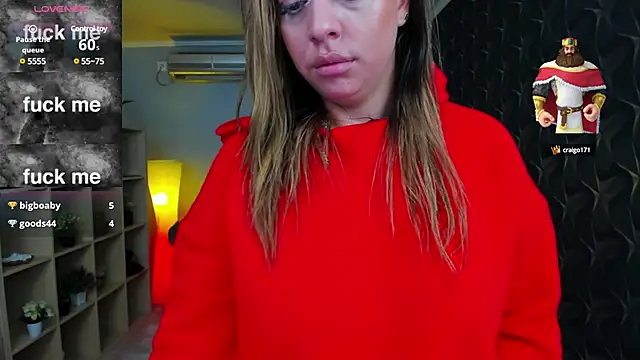 nicolee   19 online show from 02/18/25, 11:52