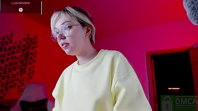 whoa-hoa-hoa-hoa-hoa online show from 10/23/25, 06:06