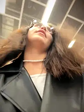 meow girl online show from 11/15/25, 11:18