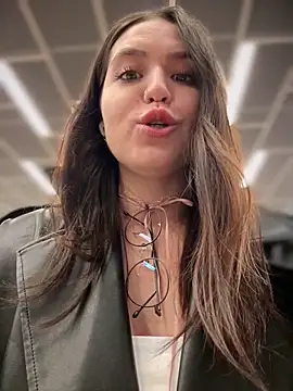 meow girl online show from 02/02/26, 12:59