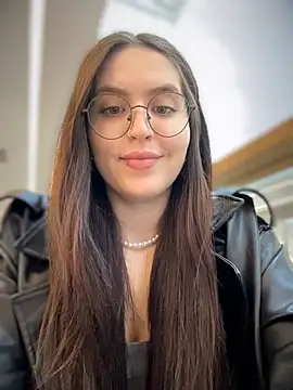 meow girl online show from 04/01/26, 10:05