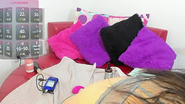 yahaira  online show from 12/03/24, 01:32