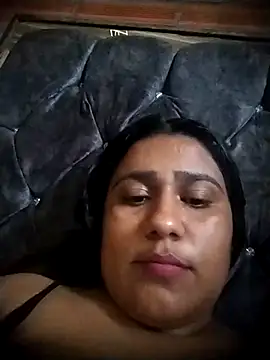 Snapshot of morenitagras chatting on 10/21/25, 04:19 morenitagras online show from 10/21/25, 04:19