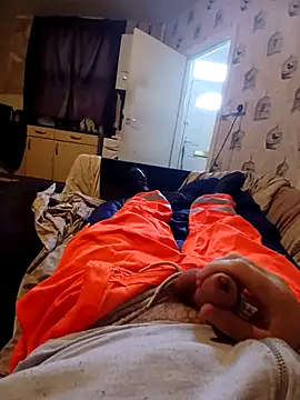 Snapshot of ADAMWILBY34 chatting on 11/09/25, 08:45 ADAMWILBY34 online show from 11/09/25, 08:45