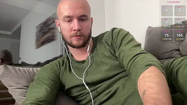 cute mark online show from 12/12/24, 04:26