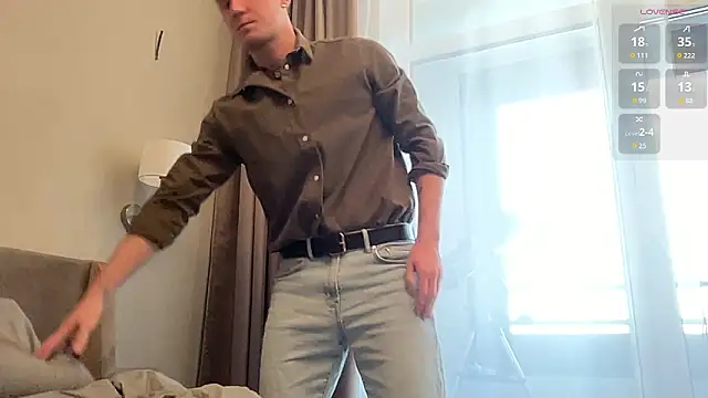 cute mark online show from 02/21/26, 01:34