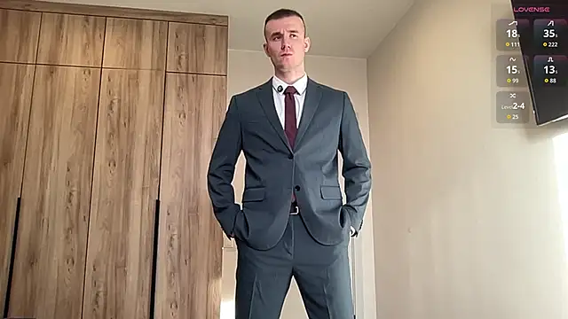 cute mark online show from 02/23/26, 08:22