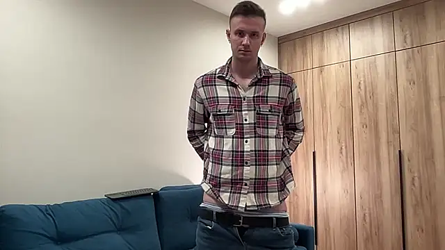 cute mark online show from 04/18/26, 07:58