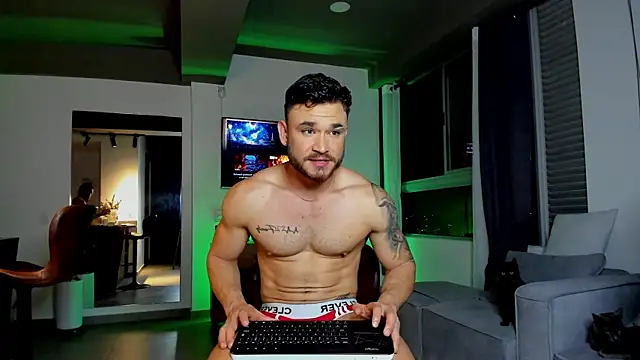 Maximo Marcelo online show from 02/05/25, 02:08