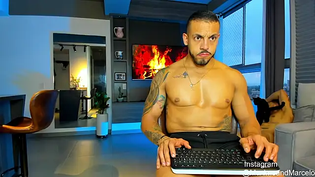 Maximo Marcelo online show from 02/12/25, 11:09