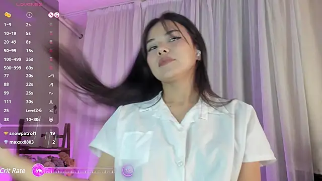 Snapshot of moonlight8_ chatting on 01/26/25, 01:20 moonlight8  online show from 01/26/25, 01:20