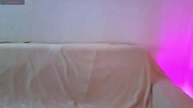 Snapshot of moonlight8_ chatting on 02/26/25, 04:36 moonlight8  online show from 02/26/25, 04:36