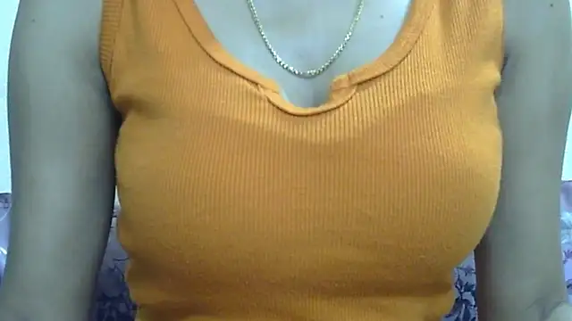 Snapshot of _FluffyHxney_ chatting on 05/30/26, 08:17 FluffyHxney online show from 05/30/26, 08:17
