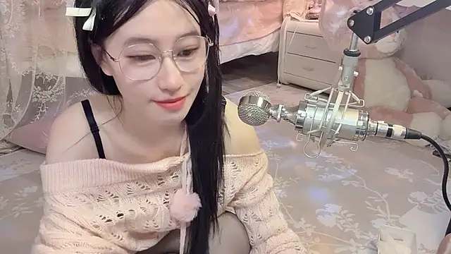 JennieKim RoseannePark online show from 12/20/24, 07:28