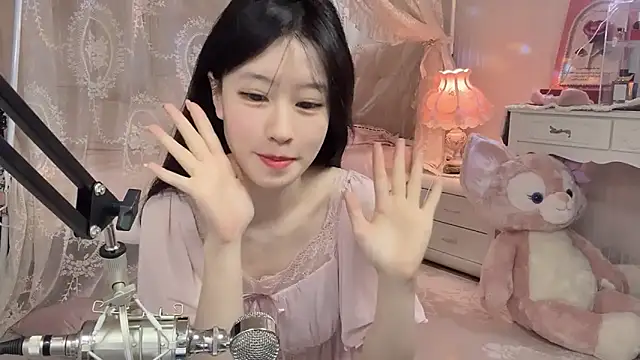 JennieKim RoseannePark online show from 12/21/24, 05:36