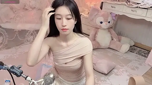 JennieKim RoseannePark online show from 01/02/25, 12:35