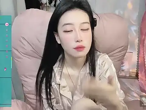 JennieKim RoseannePark online show from 01/20/25, 02:46