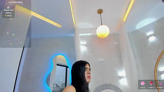 Venusflame   online show from 10/21/25, 11:44