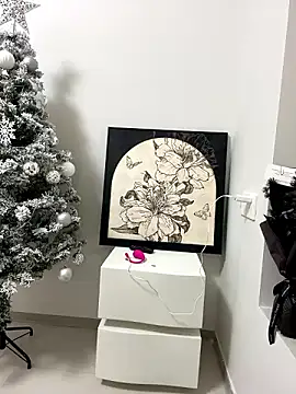 xyebobs online show from 12/06/24, 02:28