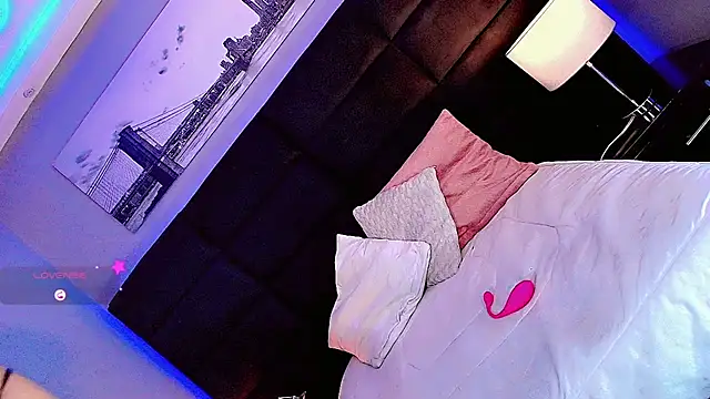 Shanelengel online show from 03/18/25, 08:59