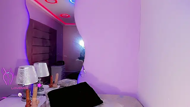 Shanelengel online show from 11/03/25, 05:42