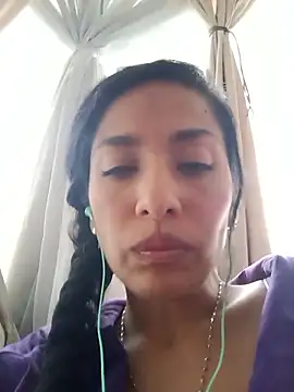 chloewildd  online show from 11/02/25, 09:06