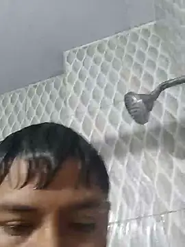 Snapshot of Tu_papi_69_ chatting on 10/20/25, 12:11 Tu papi 69  online show from 10/20/25, 12:11