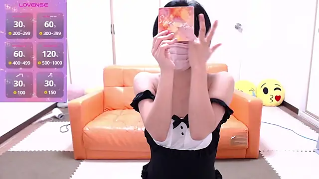 minamina1221 online show from 03/10/25, 06:12