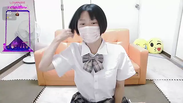 Snapshot of minamina1221 chatting on 08/01/26, 05:12 minamina1221 online show from 08/01/26, 05:12