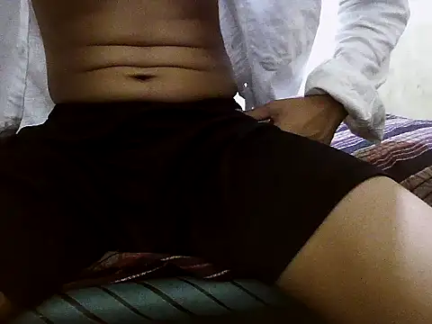 sexyguy1231 online show from 04/12/26, 06:35