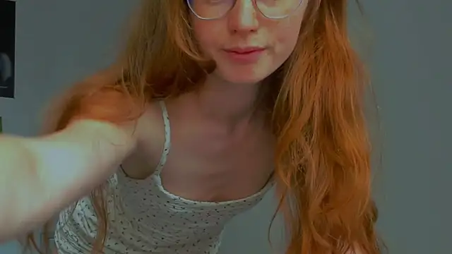 Snapshot of Fire_Luna chatting on 07/16/26, 01:28 Fire Luna online show from 07/16/26, 01:28