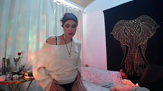 AmaRiv online show from 02/26/25, 11:52