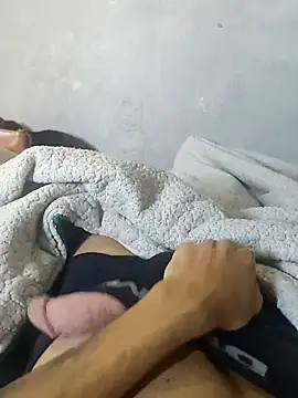 Snapshot of Juliano69xv chatting on 03/05/25, 12:22 Juliano69xv online show from 03/05/25, 12:22