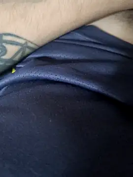 Snapshot of Juliano69xv chatting on 10/04/25, 01:20 Juliano69xv online show from 10/04/25, 01:20