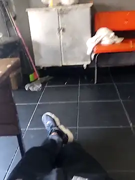 Snapshot of Juliano69xv chatting on 10/11/25, 07:56 Juliano69xv online show from 10/11/25, 07:56