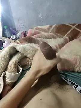 Snapshot of Juliano69xv chatting on 10/28/25, 12:30 Juliano69xv online show from 10/28/25, 12:30