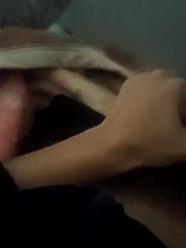 Snapshot of Juliano69xv chatting on 10/29/25, 12:18 Juliano69xv online show from 10/29/25, 12:18