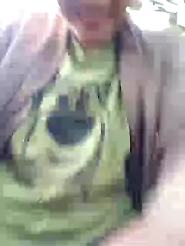 Snapshot of Betty20zx chatting on 12/17/24, 01:29 Betty20zx online show from 12/17/24, 01:29