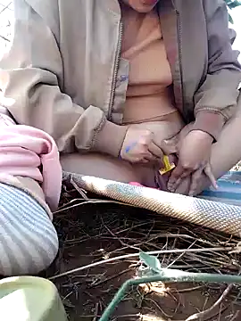 Snapshot of Betty20zx chatting on 12/29/24, 06:14 Betty20zx online show from 12/29/24, 06:14