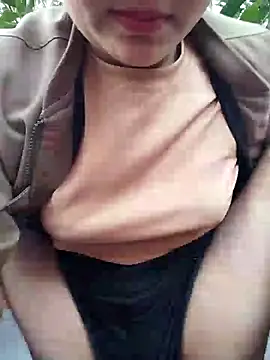 Snapshot of Betty20zx chatting on 01/01/25, 09:49 Betty20zx online show from 01/01/25, 09:49