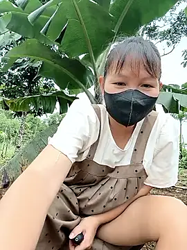 Snapshot of Betty20zx chatting on 09/18/25, 01:40 Betty20zx online show from 09/18/25, 01:40